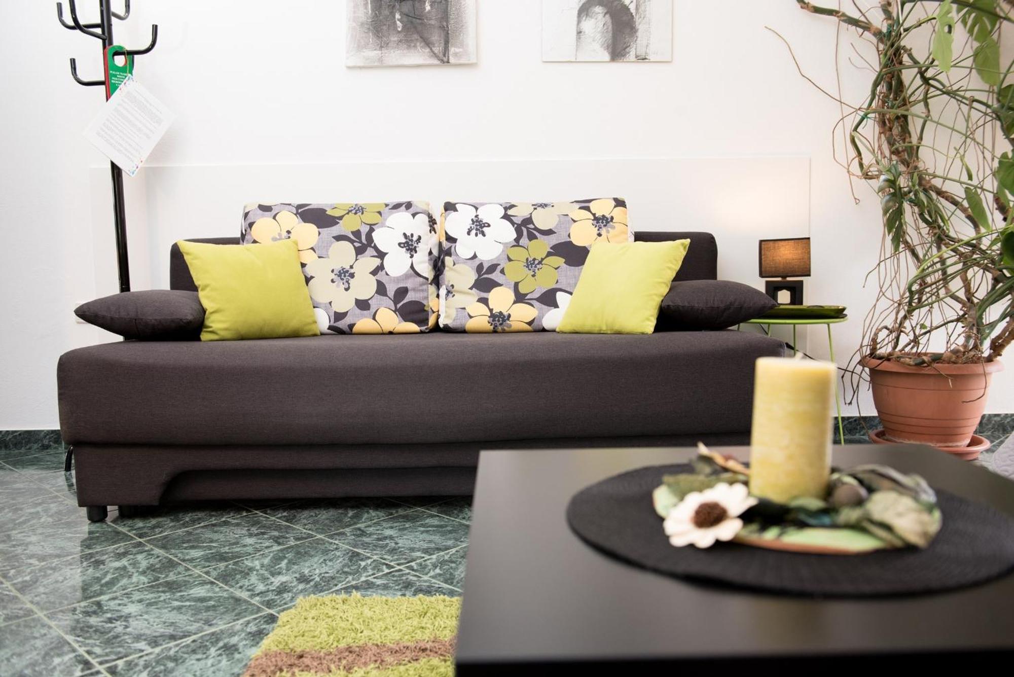 Apartments Villa Zara ลอฟราน ภายนอก รูปภาพ