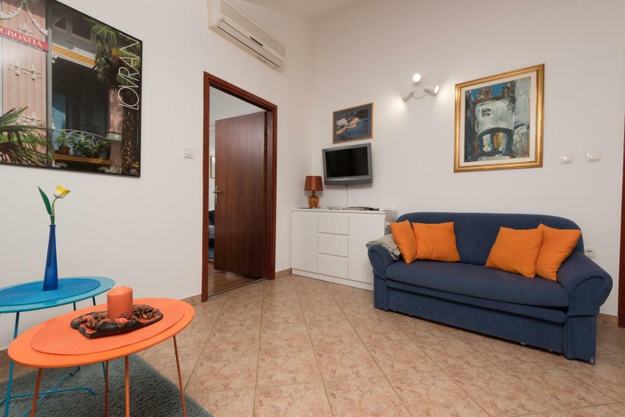 Apartments Villa Zara ลอฟราน ภายนอก รูปภาพ