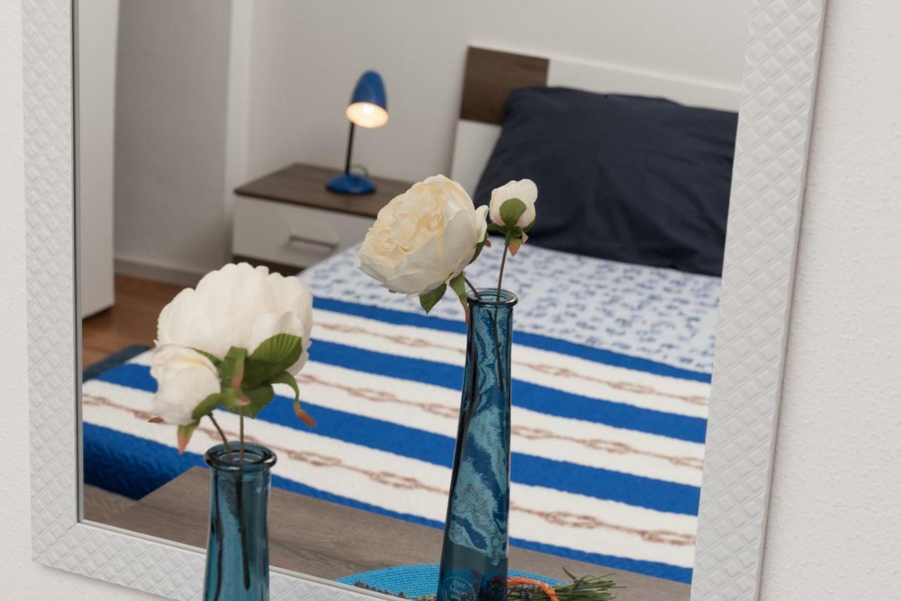 Apartments Villa Zara ลอฟราน ภายนอก รูปภาพ