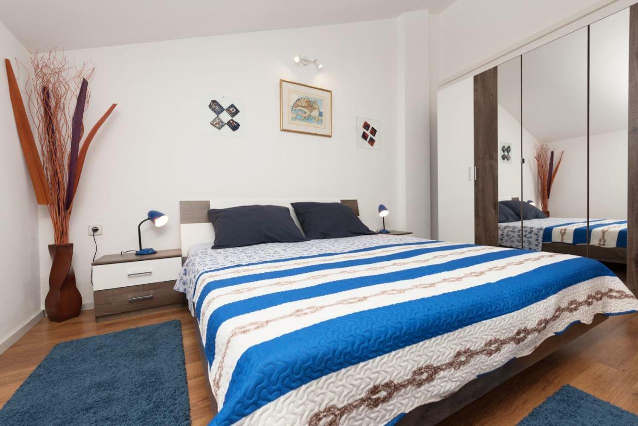 Apartments Villa Zara ลอฟราน ภายนอก รูปภาพ